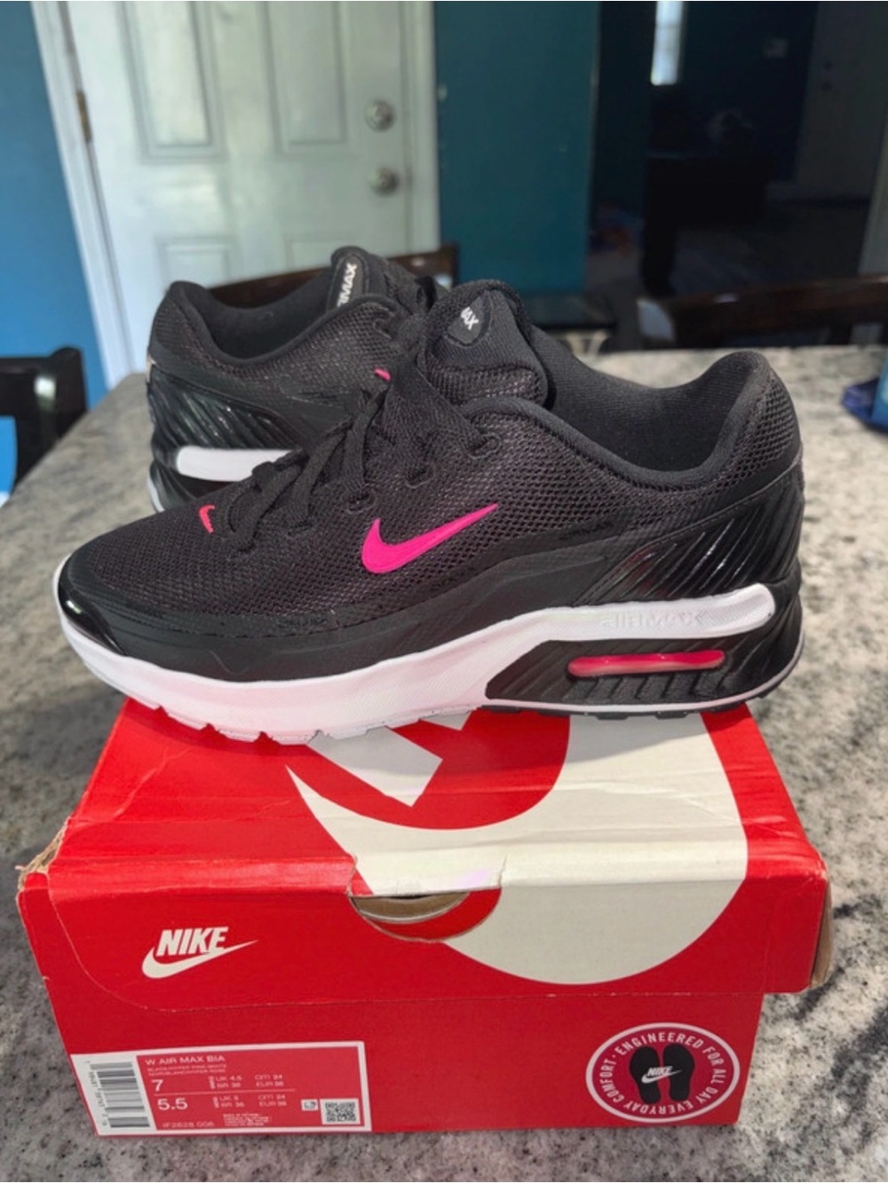 Nike Air Max Women's 7 Uk 4.5 (New) With Box